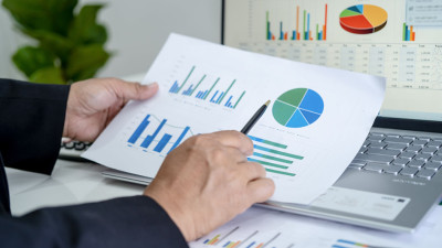 Четверо членів комітету з монетарної політики виступали за зниження облікової ставки до 15%