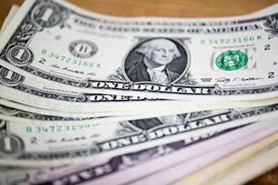 Из-за роспуска Рады займы для Украины могут подорожать до 30%