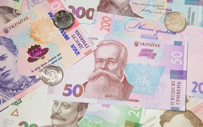 Панічний попит українців на готівку зник