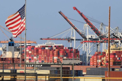 Торговий дефіцит США підстрибнув до історичного максимуму через страх мит Трампа