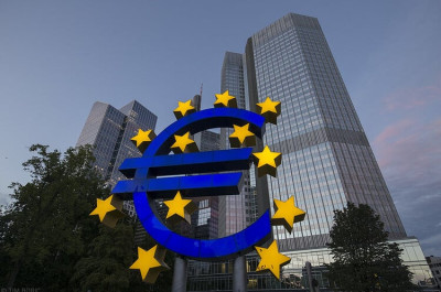 ЄЦБ знову знизив ключову процентну ставку