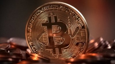 Біткоїн впав у ціні нижче $25 тисяч