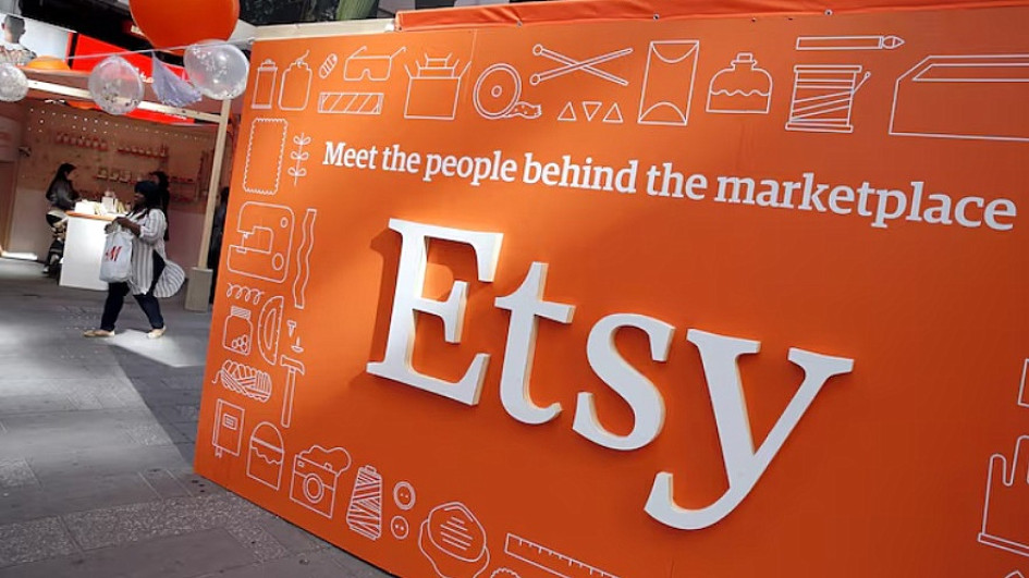 «Укрпошта» спрощує українцям торгівлю на маркетплейсі Etsy