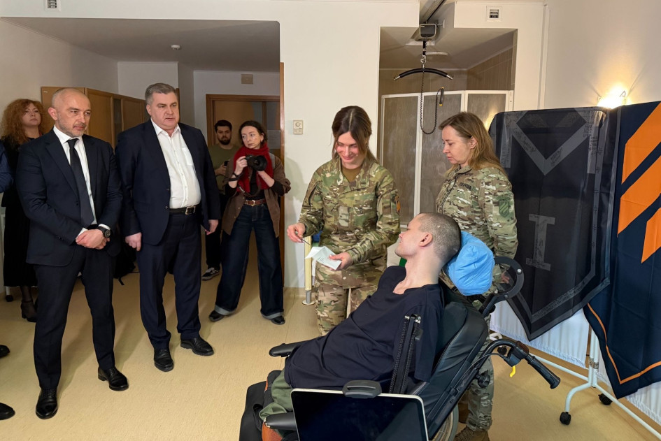 ПриватБанк почне обслуговувати військових та ветеранів у лікарнях
