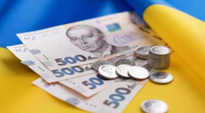 Закон про підвищення податків все ж набуде чинності 1 грудня