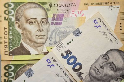 Мінфін хоче заморозити мінімальну зарплату на наступний рік