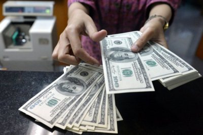СБУ блокувала збут фальшивих доларів преміум-якості