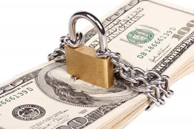 Банки завезли рекордний обсяг валюти в Україну