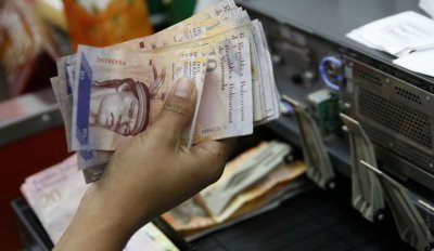 Инфляция в Венесуэле превысила 4000%