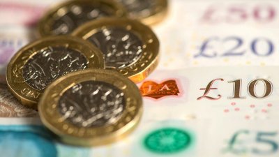 Банк Англії підвищив базову ставку через рекордну інфляцію