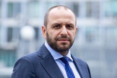 Рада звільнила Умєрова з посади голови ФДМУ