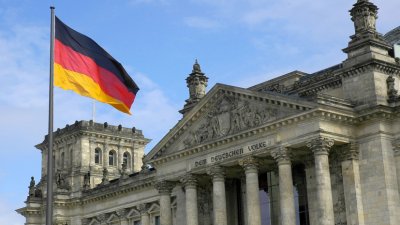 Германия изучит последствия слияния Deutsche Bank и Commerzbank
