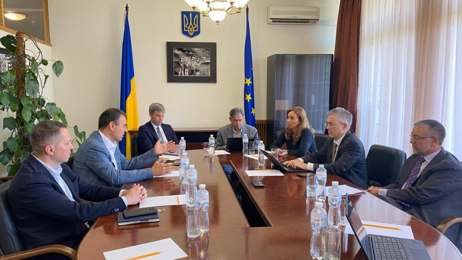 Гетманцев повідомив про складні переговори з МВФ