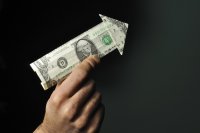 НБУ продлил обязательную продажу 50% валютной выручки