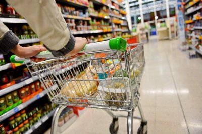 Уряд дозволив піднімати ціни на харчі без обов'язкового декларування