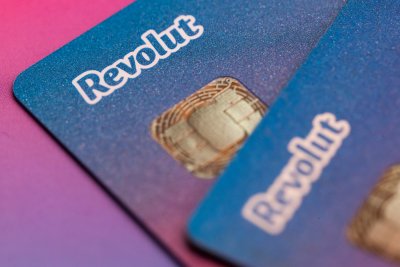 Revolut блокує операції росіян у Європі