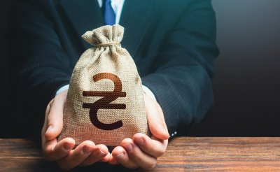 Доходи держбюджету України у вересні обвалились