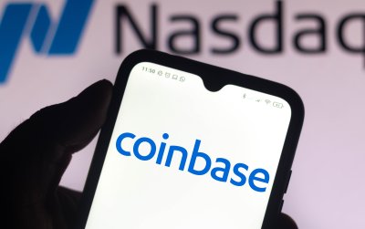 Ринкова частка криптобіржі Coinbase перевищила 50%