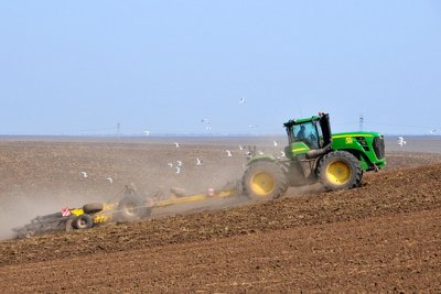 Фермерам пообещали кредиты на 800 млн евро