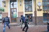 Националисты забросали камнями два банка в Киеве