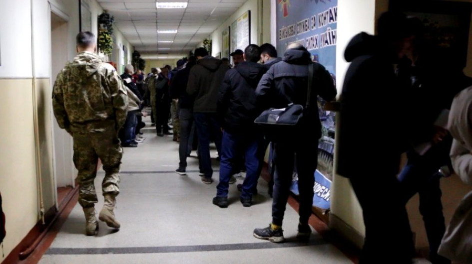 Аналітичні центри закликали уряд не змінювати правила бронювання без перехідного періоду