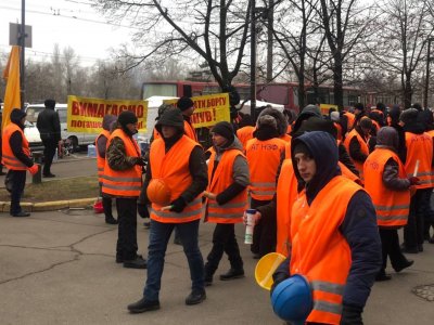 Главный офис ПриватБанка снова заблокирован