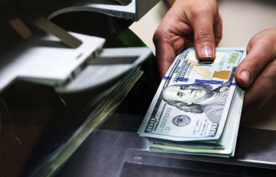 В НБУ прогнозируют рост переводов от трудовых мигрантов