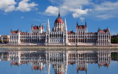 Європарламент підтримав блокування допомоги для Угорщини