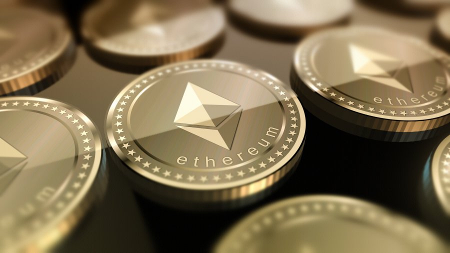 Ethereum впервые перевалил за $1000