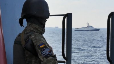 Заблокированный в Азовском море экспорт переведут на другие порты