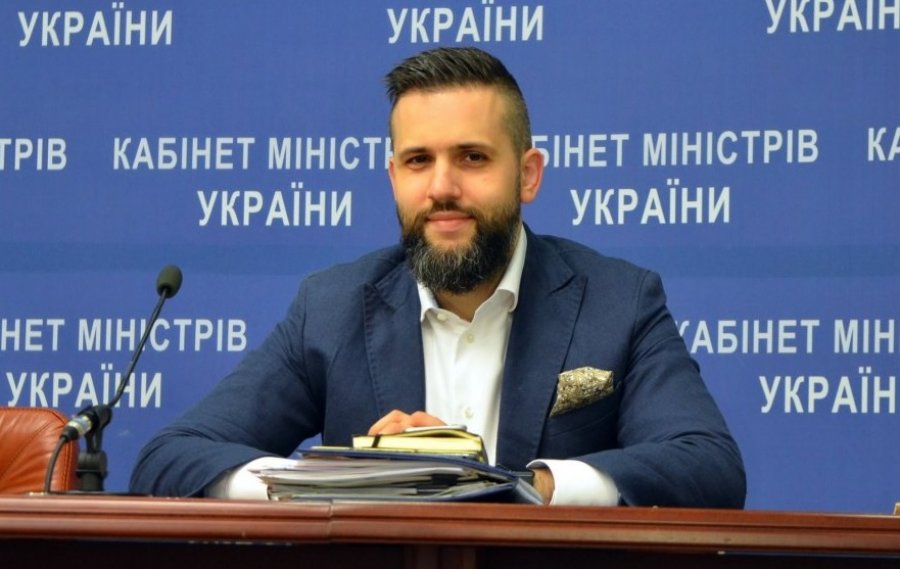 Правительство повысило Максима Нефьодова