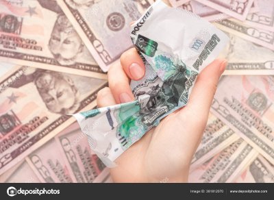 Росіянам заборонили купувати іноземну валюту