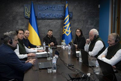 Зеленський зустрівся з топменеджерами JP Morgan та закликав їх інвестувати в Україну