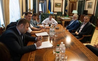 Зеленский обсудил с Коломойским снижение тарифов ЖКХ