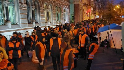 Митинги из-под стен НБУ перенесли под дома его руководителей