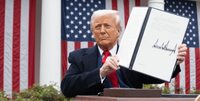 Трамп заявив, що оголосить нові мита для країн за 2–3 тижні