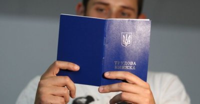 Дефіцит на ринку праці підвищив попит на спеціалістів 50+