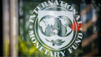 Україна обговорює з МВФ нове підвищення податків