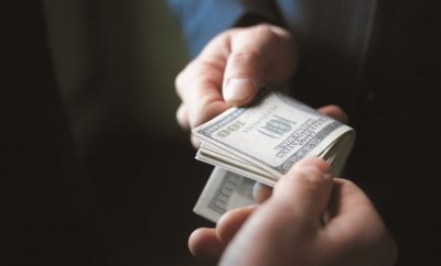 Украина теряет почти $5 млрд в год из-за коррупции на таможне