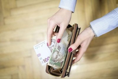 Україна використала вилучені гроші банків рф для виплати компенсацій