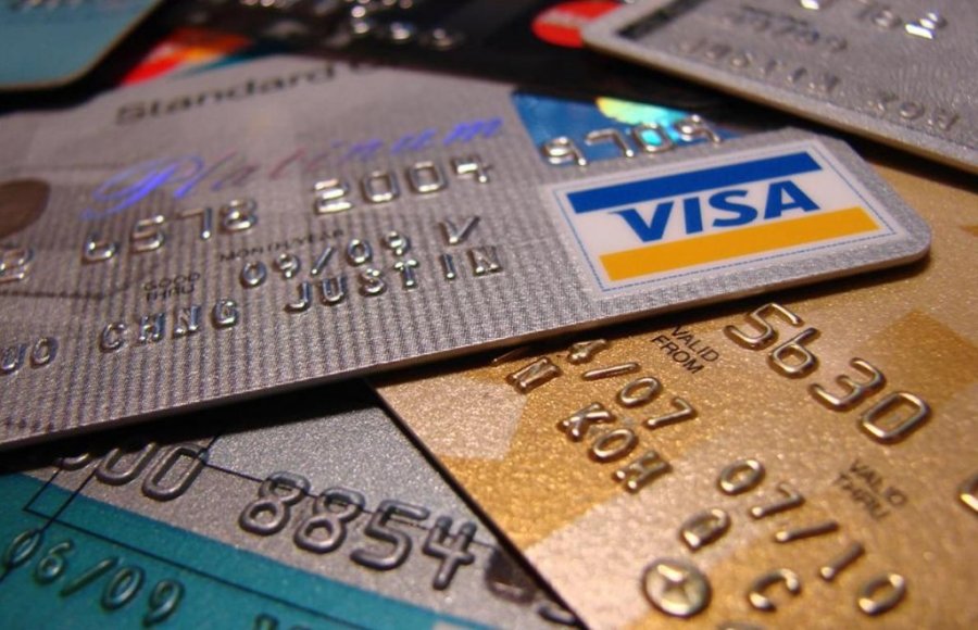 ФГВФЛ продает розницу двух банков