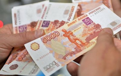 Одесита судитимуть за конвертацію російських рублів