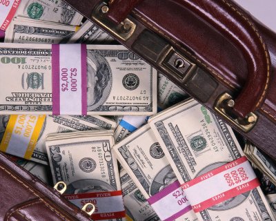 Украинцам будут гарантировать вклады до 100 тыс. евро