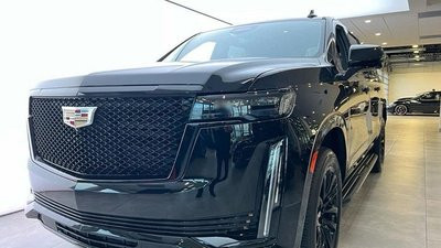 За 2 місяці українці сплатили понад 61 млн грн за елітні авто