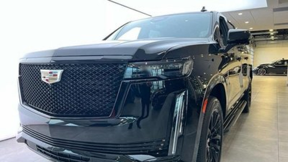 За 2 місяці українці сплатили понад 61 млн грн за елітні авто