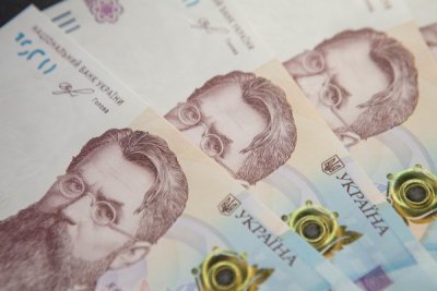 Банки відкрили понад 300 тисяч карток вакцинованим
