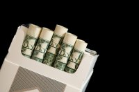 УкрСиббанк прекращает кредитовать табачные компании