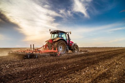 ПриватБанк прокредитує посівну дрібних фермерів