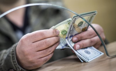 В уряді очікують долар по 50 грн у 2023 році — ЗМІ