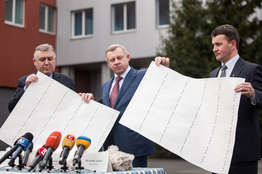 Нацбанк перешел на украинскую траву